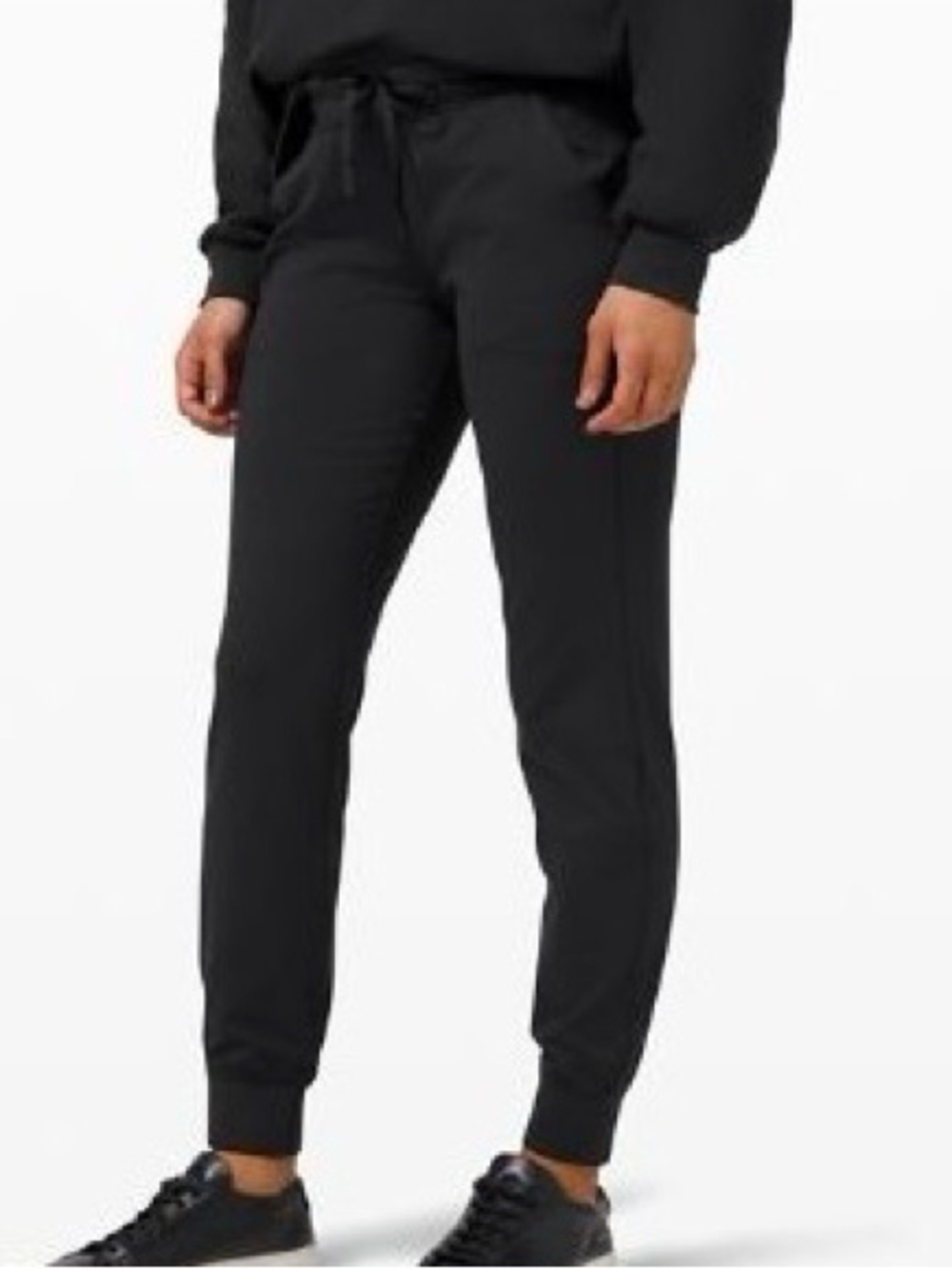 🍋 Lululemon Ready to Rulu Slim-Fit
High-Rise Joggers | Black | 0